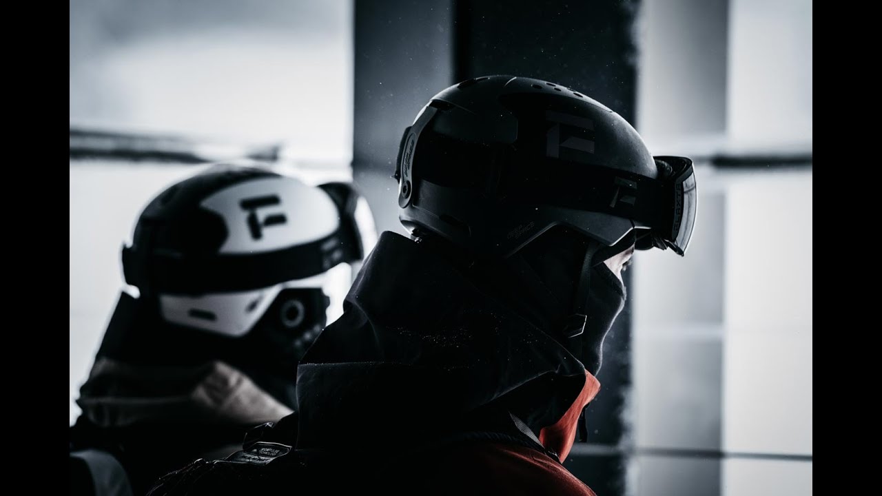 Flaxta Deep Space Ski & Snowboard helmet (Featured by Forbes and Men