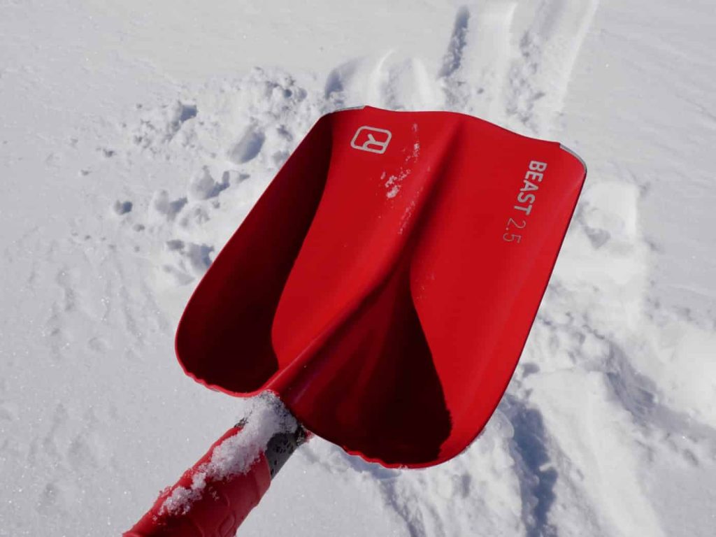 ORTOVOX Beast 2.5 Lawinenschaufel Schneeschaufel Winter-Ausrüstung Rot-Schwarz 