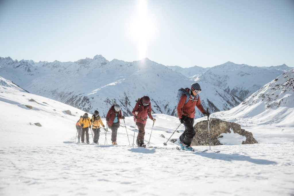 Einfache Skitour Klosters – die Madrisa Rundtour – Aufstieg zum Schlappinerjoch. Foto: Roman Huber