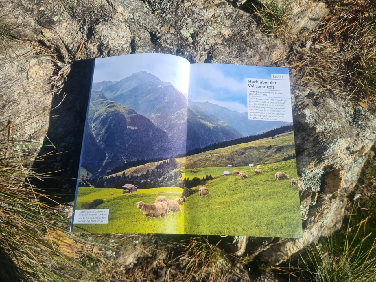Buchrezension Surselva – Täler und Übergänge am Vorderrhein – Wandern im Westen Graubündens