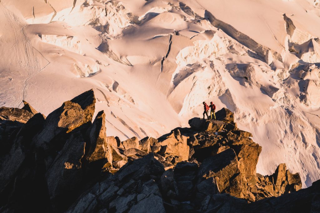 Bergsteiger bei der Arc'teryx Alpine Academy 2023 alpine, alpinism, mountaineering, Chamonix, France