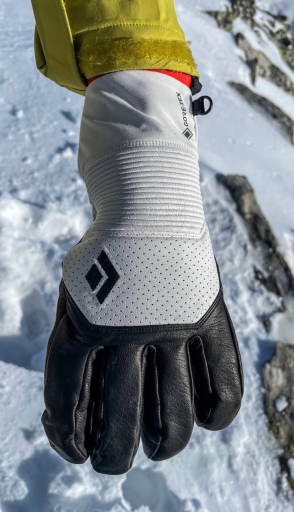 Close-up der EVA Polsterung der Black Diamond Impulse Gloves Test