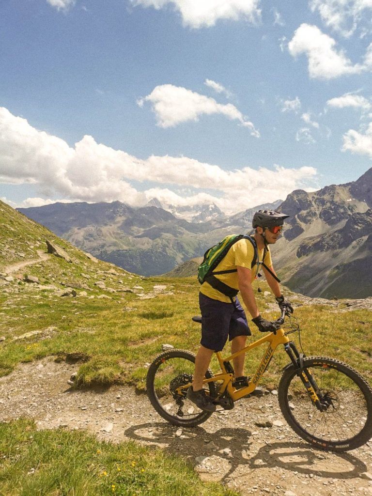 Artilect Sprint T-Shirt in Bewegung beim Sport