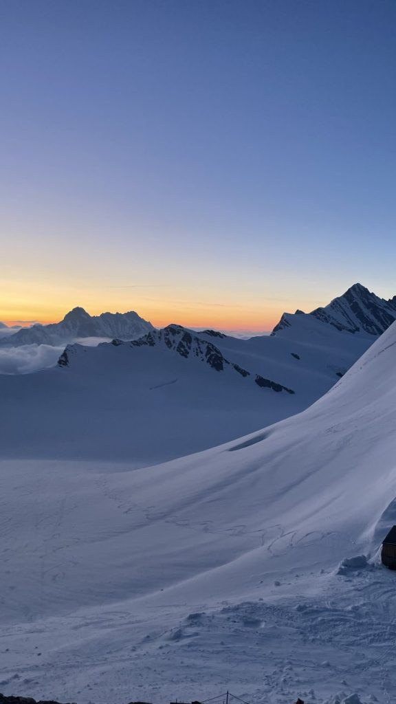 Morgenstimmung vor der Haustüre von Fritschi Swiss Bindings im UNESCO-Welterbe Swiss Alps Jungfrau-Aletsch