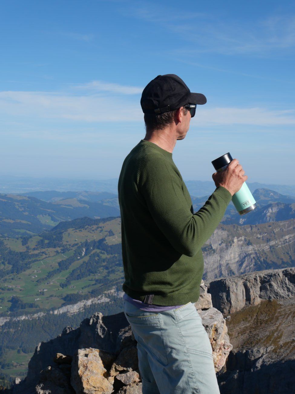 Rotauf Eco Merino Pullover Monochrome Unisex im Outdoor-Einsatz