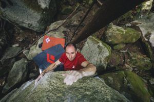 Bouldern draussen Titelbild: Christian Adam / Black Diamond