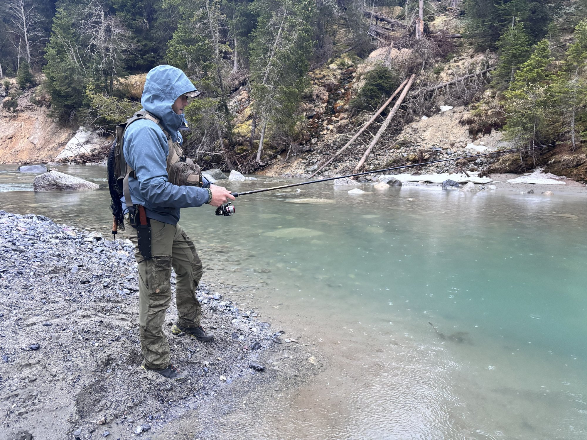 Mountain Hardwear Cloud Cipher Hooded Jacket 01