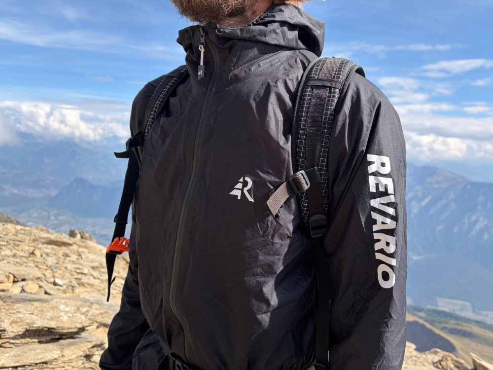 Revario Cervin Ultra-light POW-R Jacke (4)