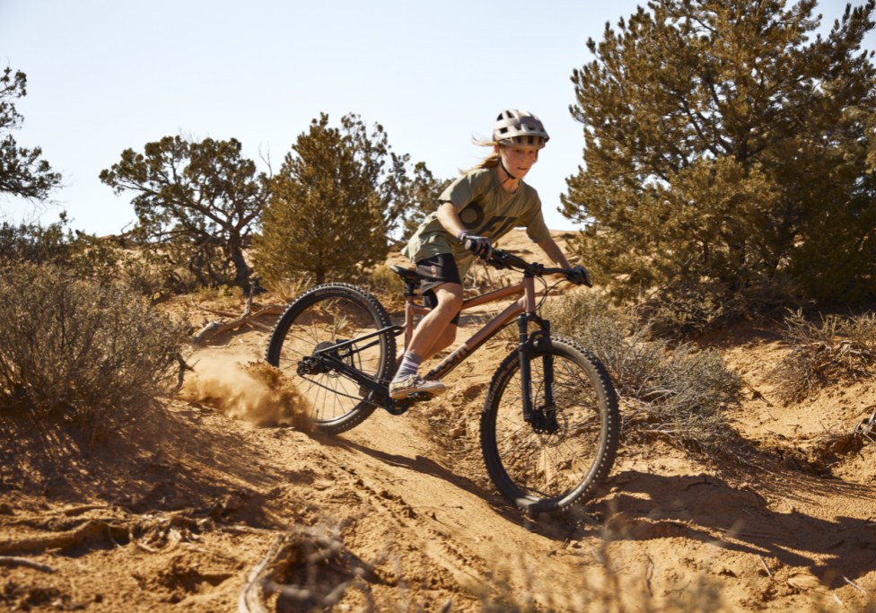 woom-OFF-Mountainbikes-fuer-Kinder-woom_OFF_Campaign_Mood_2023_KDL_7370_RET